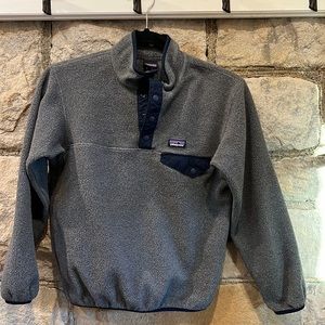 Patagonia boys gray fleece size M 10